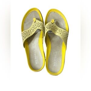 Merrell women's cutout design thong sandals sz 8